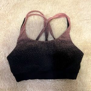 Lululemon sports bra (Energy Bra), size 4, EUC!